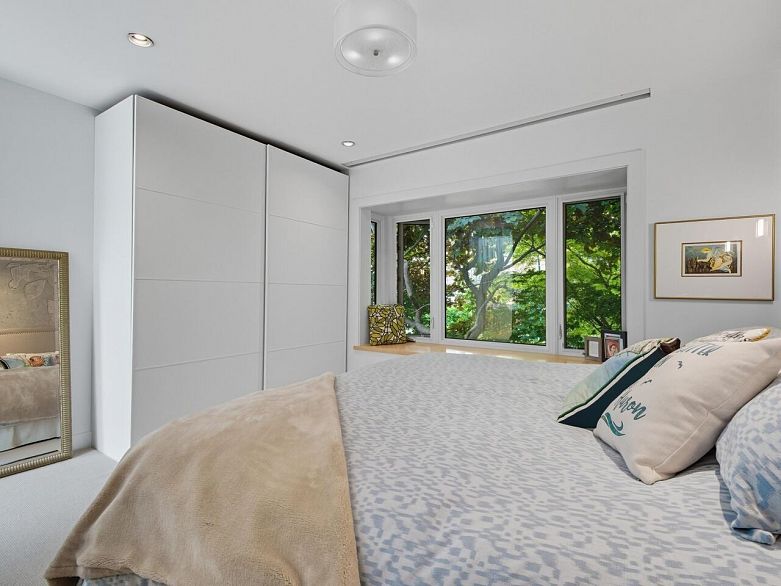 1645 Stephens Street