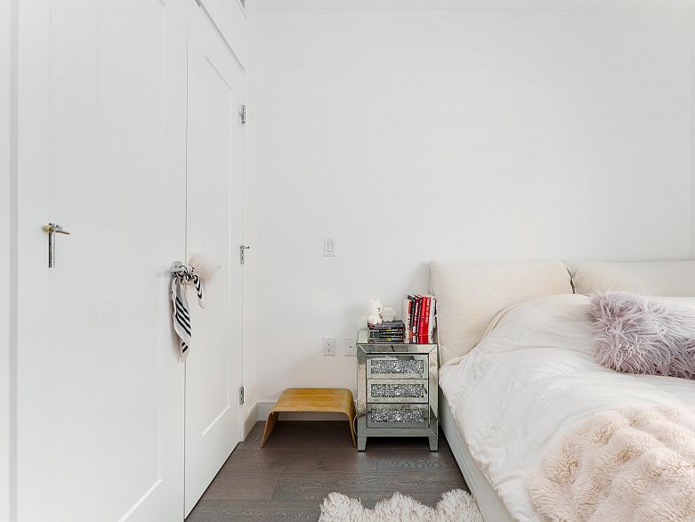 306 477 W 59th Avenue