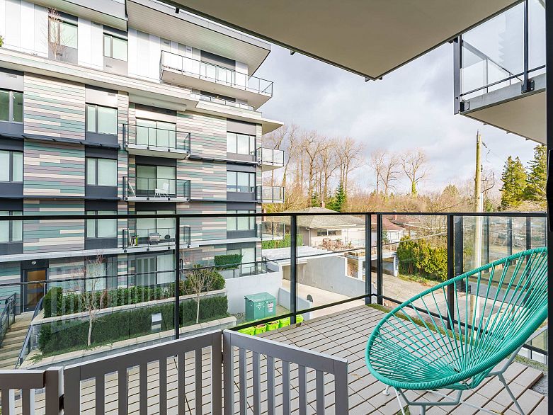 306 477 W 59th Avenue