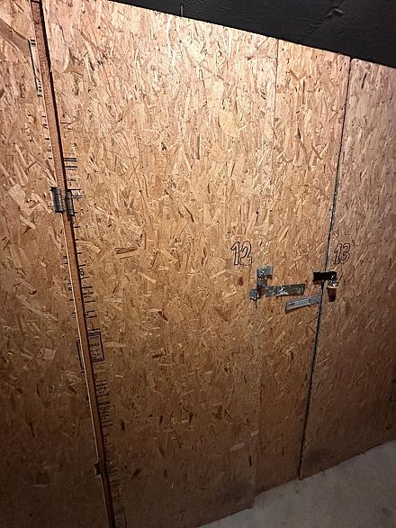 403 985 W 10th Avenue