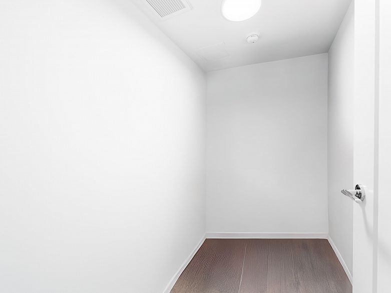 306 477 W 59th Avenue