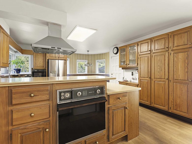 5950 Macdonald Street