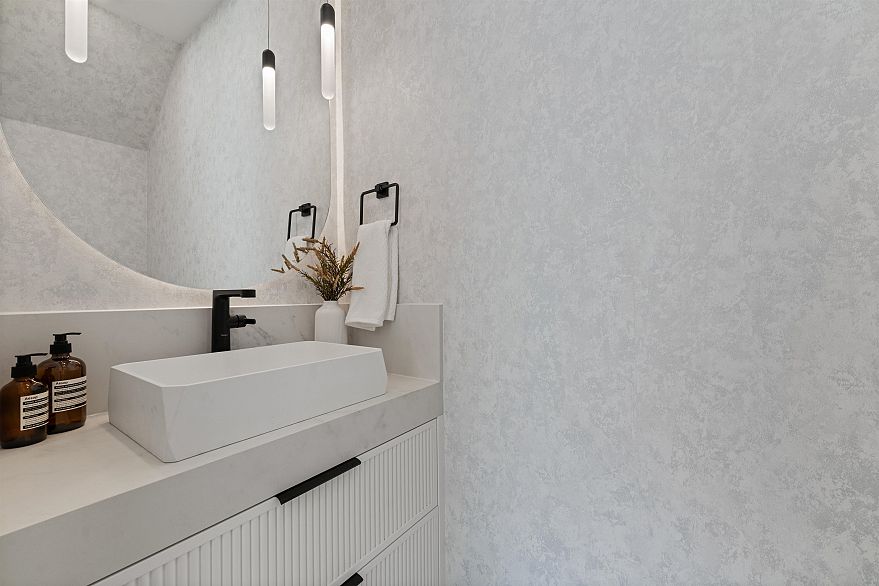 2 2846 W 12th Avenue