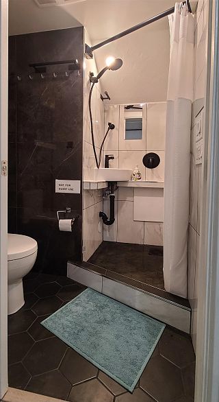 901 E Broadway Street