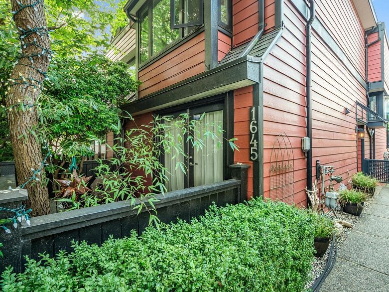 1645 Stephens Street