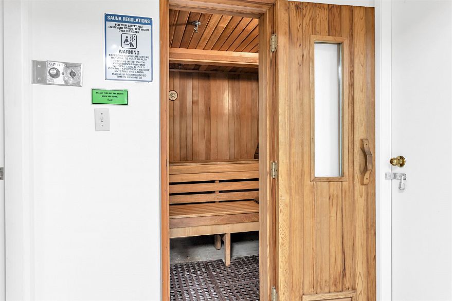 316 1890 W 6th Avenue