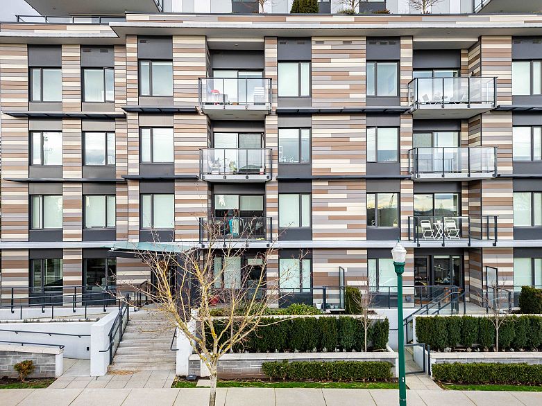 306 477 W 59th Avenue