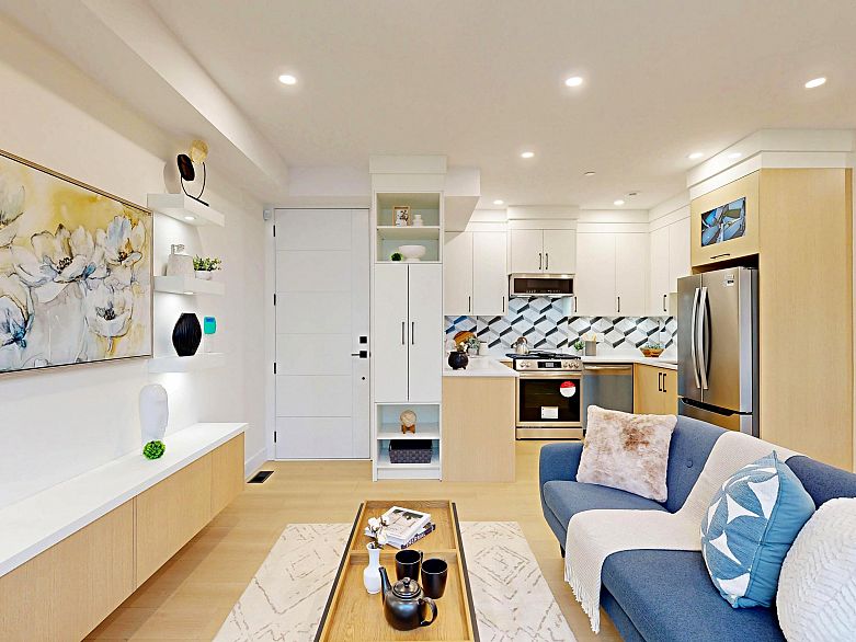 2 3425 Archimedes Street