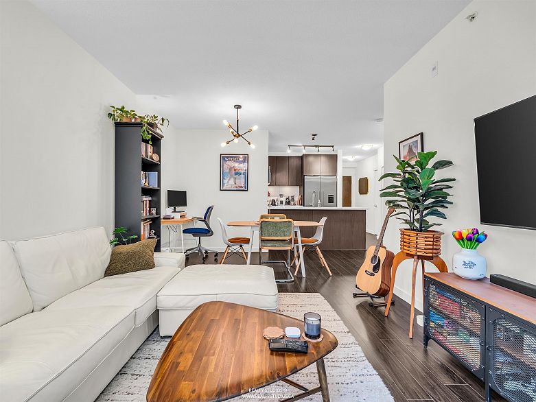 106 3162 Riverwalk Avenue