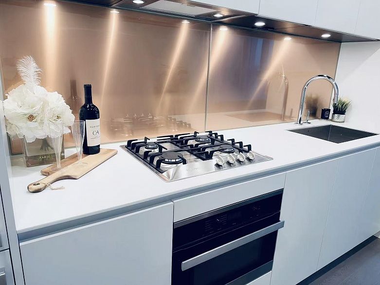 4510 1480 Howe Street