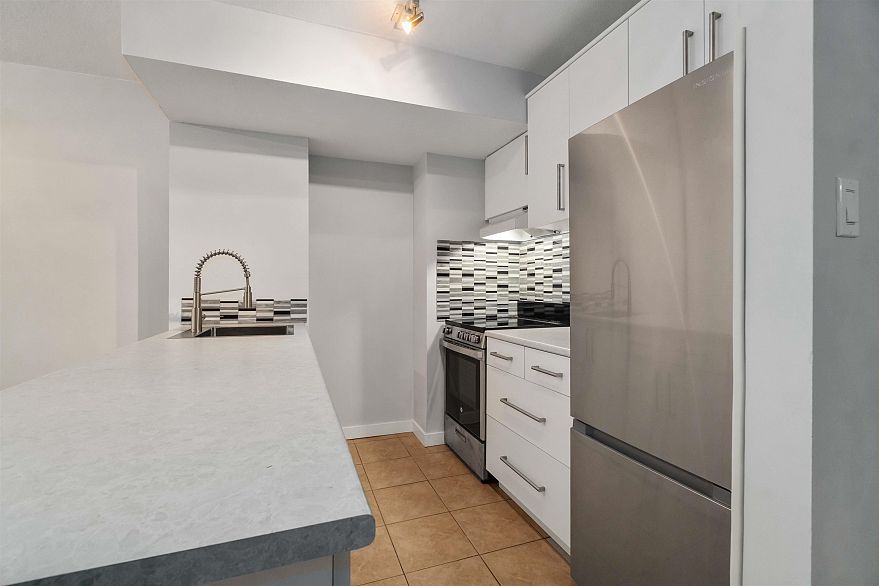 808 1333 Hornby Street