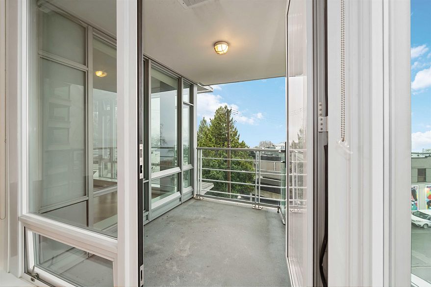 404 1762 Davie Street