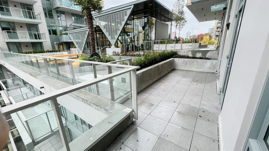 506 1365 Davie Street