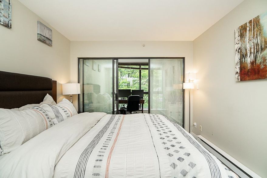 304 488 Helmcken Street