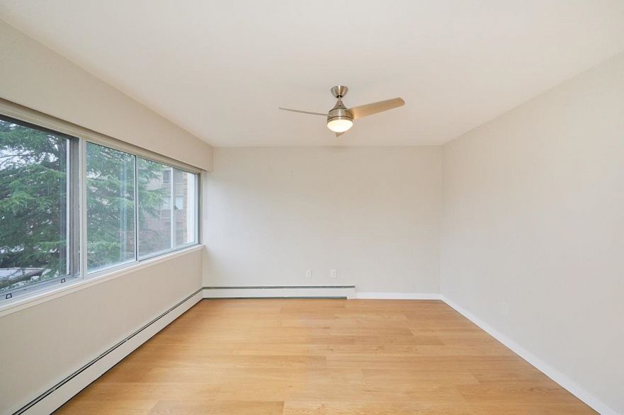 205 5926 Tisdall Street