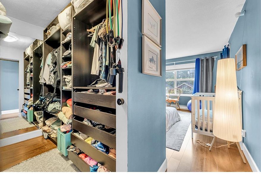 307 876 W 16th Avenue