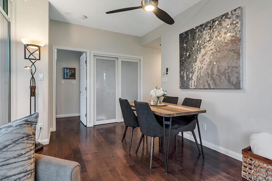 1306 1383 Howe Street