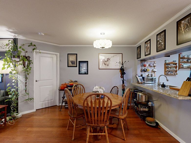 201 2222 Prince Edward Street