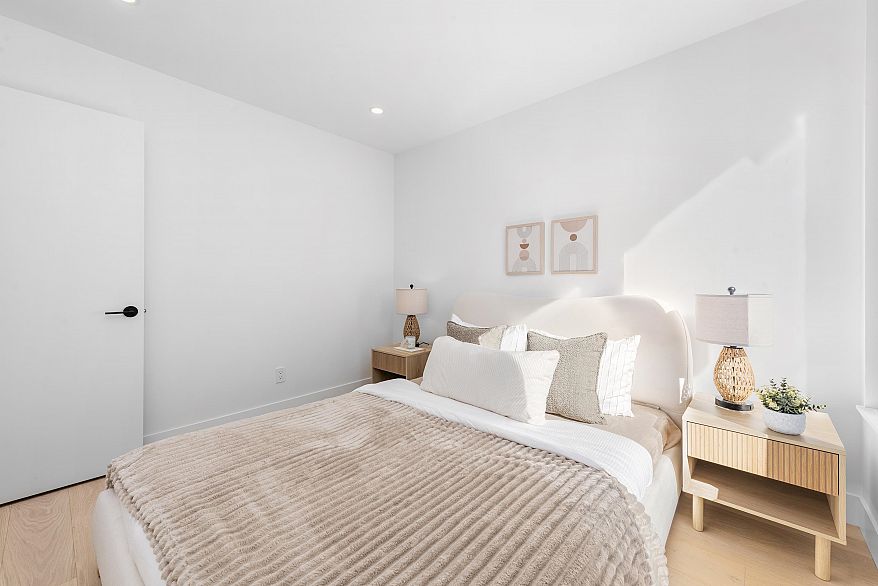 1 2626 W 41st Avenue