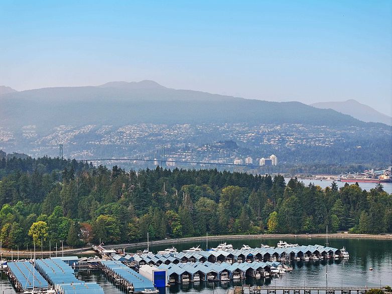 2502 323 Jervis Street