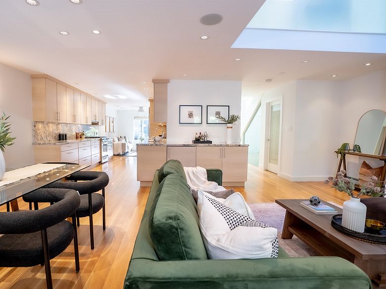 23 4900 Cartier Street