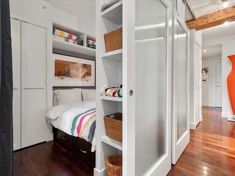 301 1275 Hamilton Street