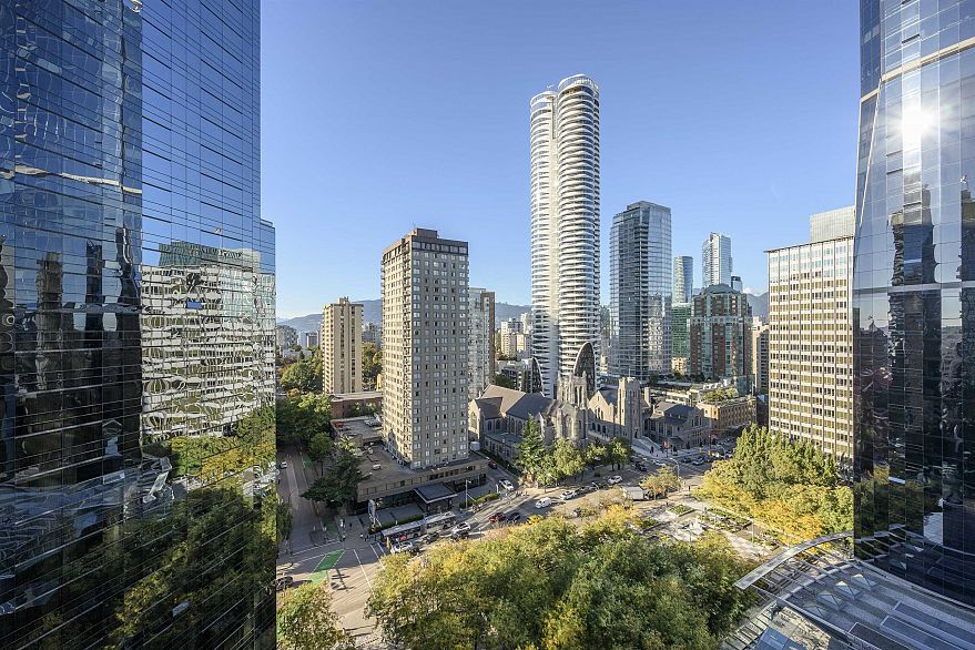 2005 1050 Burrard Street