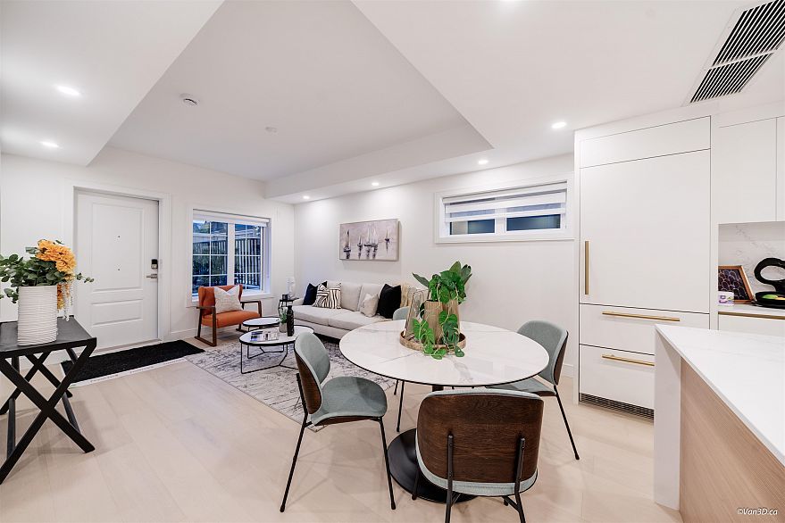 105 918 W 32nd Avenue