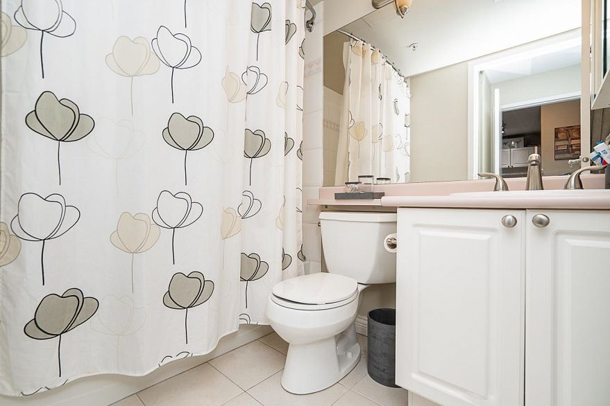 304 488 Helmcken Street