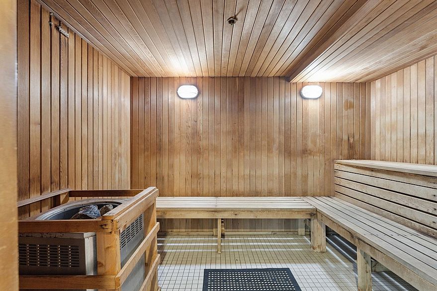 2602 939 Expo Boulevard