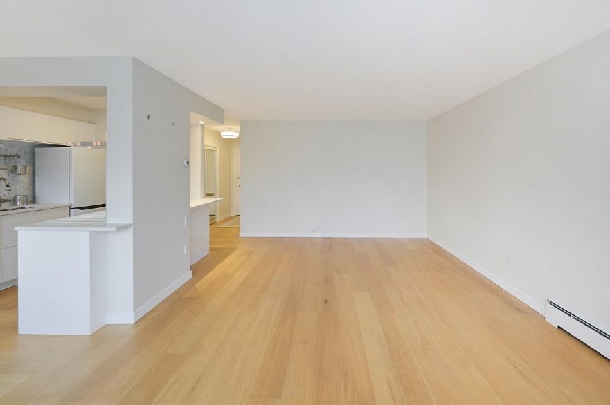 205 5926 Tisdall Street