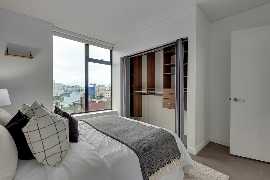 1102 66 W Cordova Street