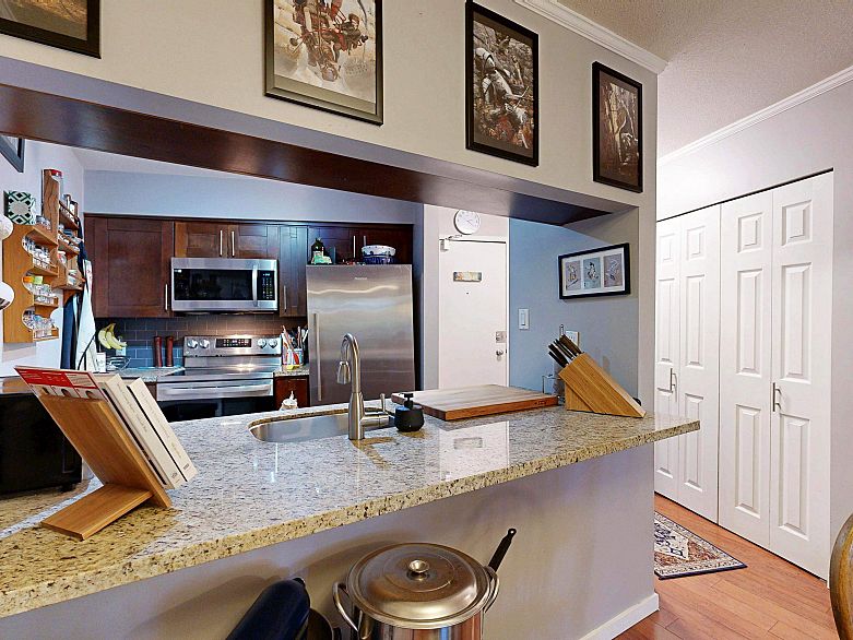 201 2222 Prince Edward Street