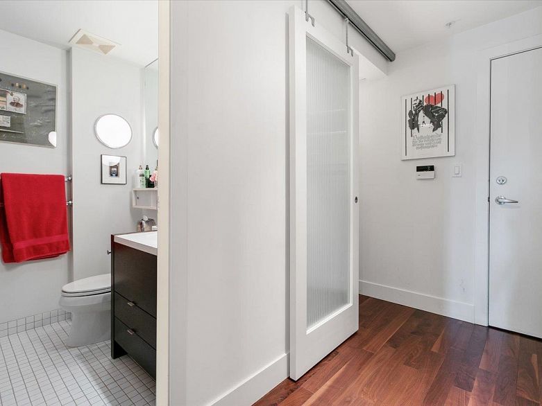 301 1275 Hamilton Street