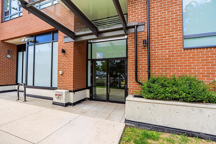 305 2477 Carolina Street