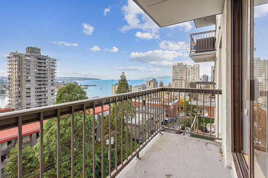 808 1146 Harwood Street