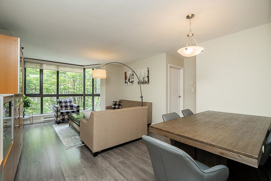 304 488 Helmcken Street