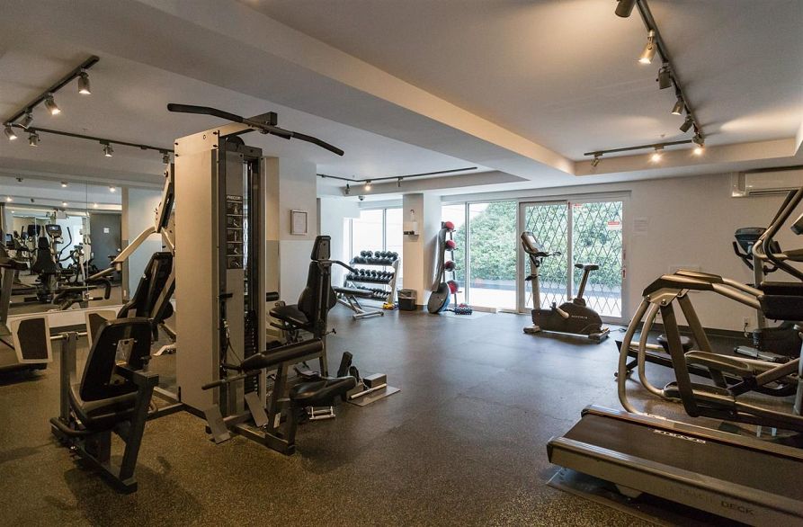 417 256 E 2nd Avenue