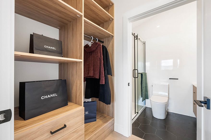 3 3065 Charles Street