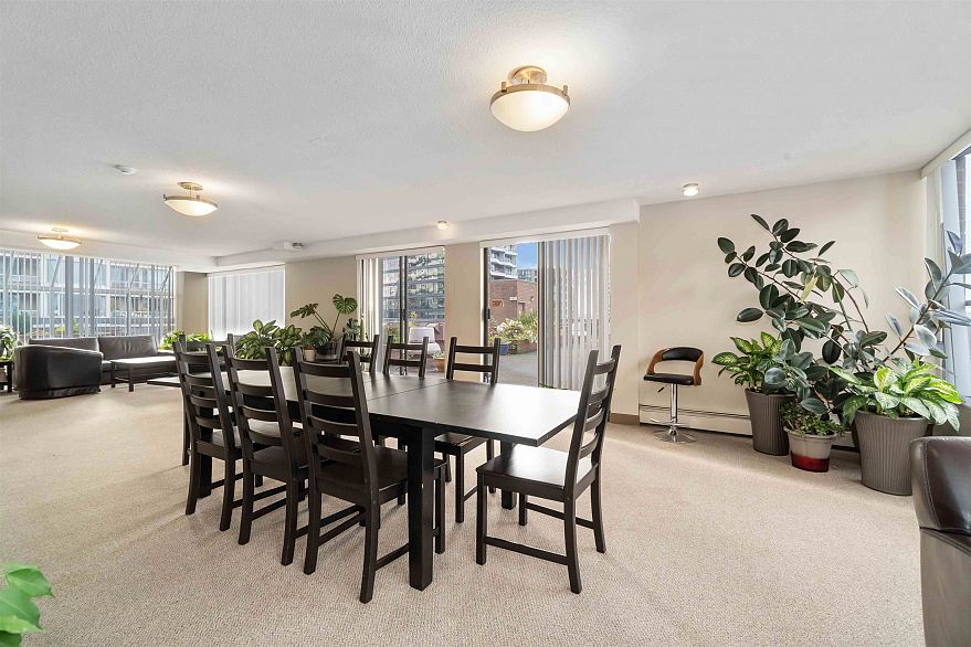 808 1333 Hornby Street