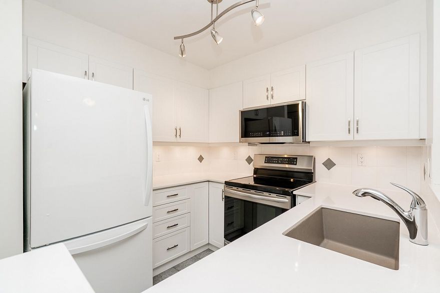 106 2575 W 4th Avenue