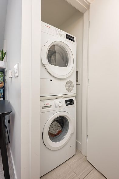 1604 5058 Joyce Street