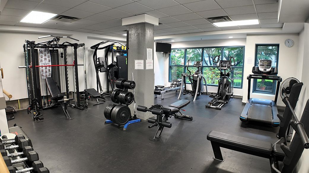 2304 183 Keefer Place