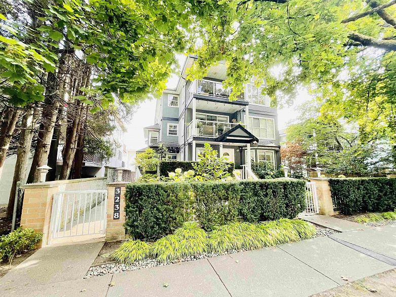 2 3238 Quebec Street