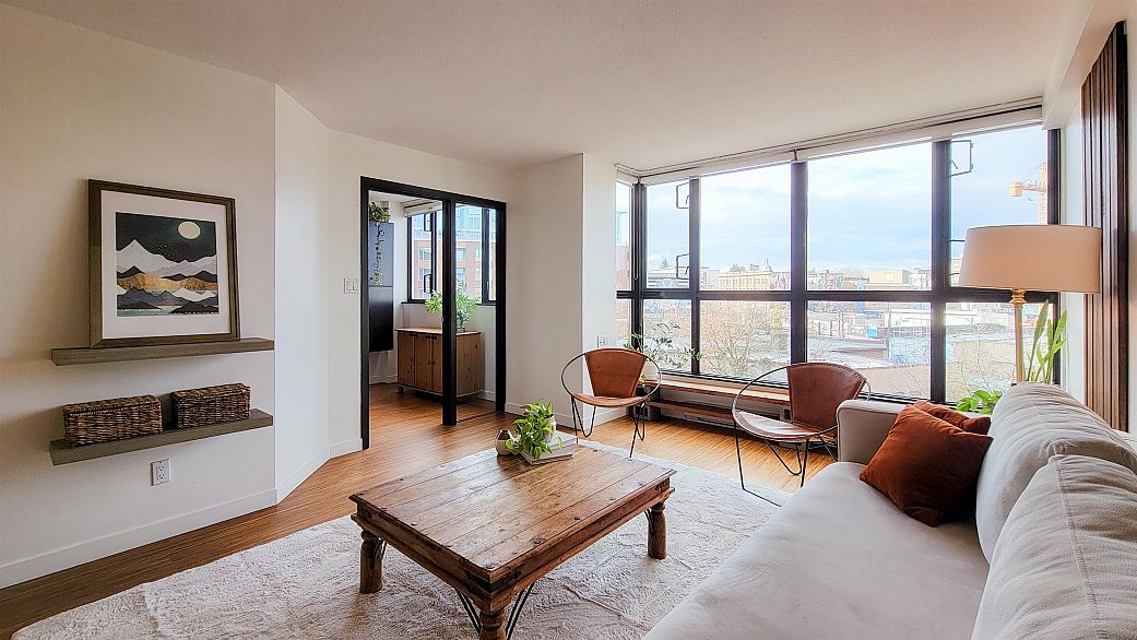 503 288 E 8th Avenue