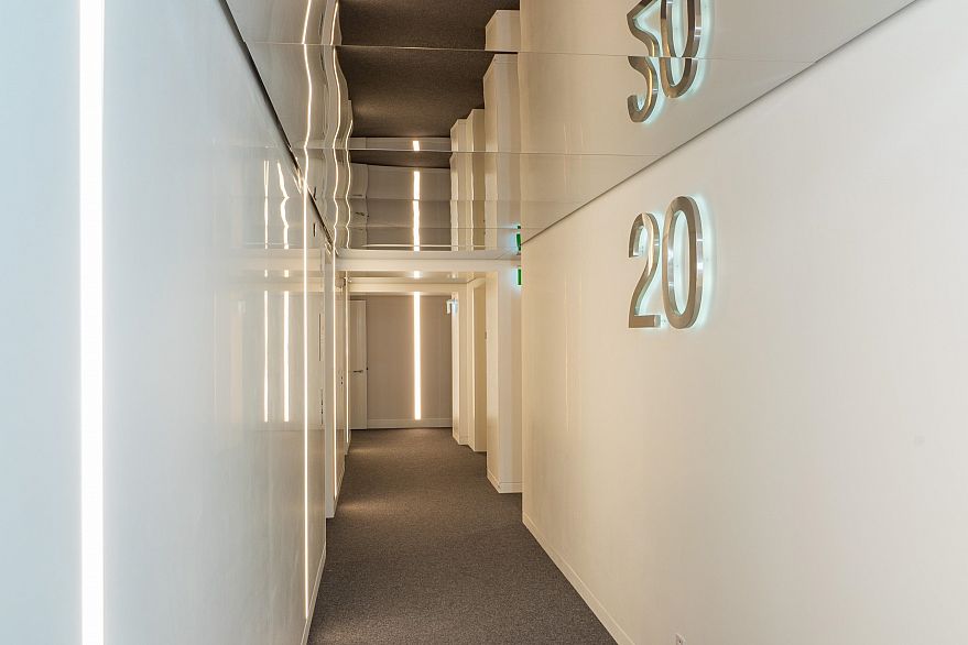 2010 1480 Howe Street