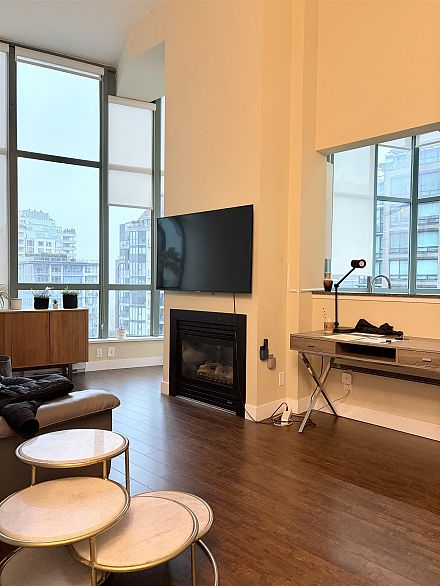 PH4 1238 Burrard Street