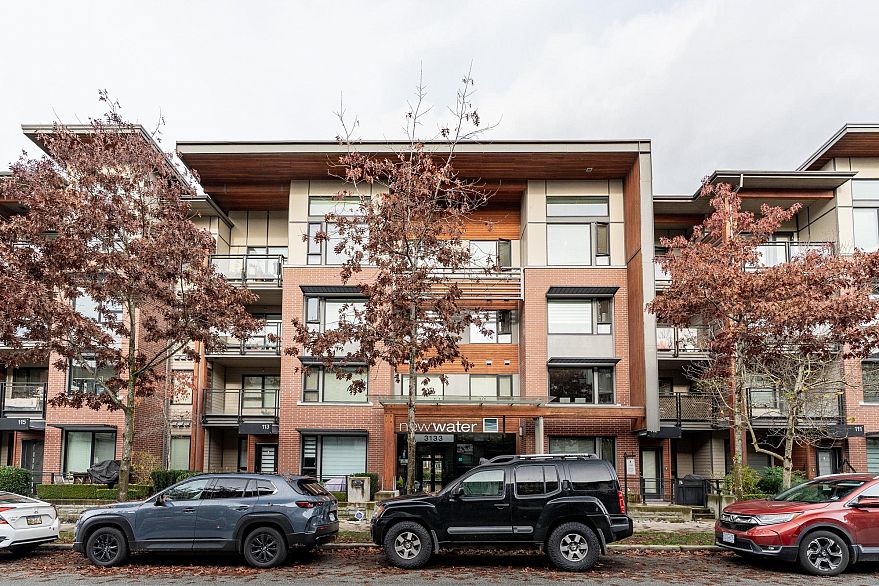 207 3133 Riverwalk Avenue