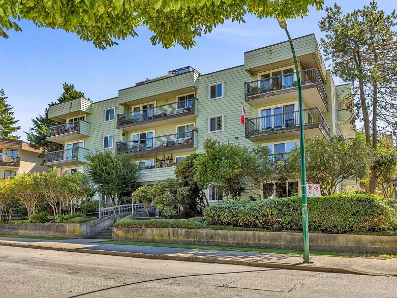 406 334 E 5th Avenue