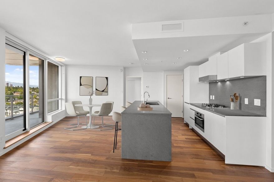 1505 8555 Granville Street